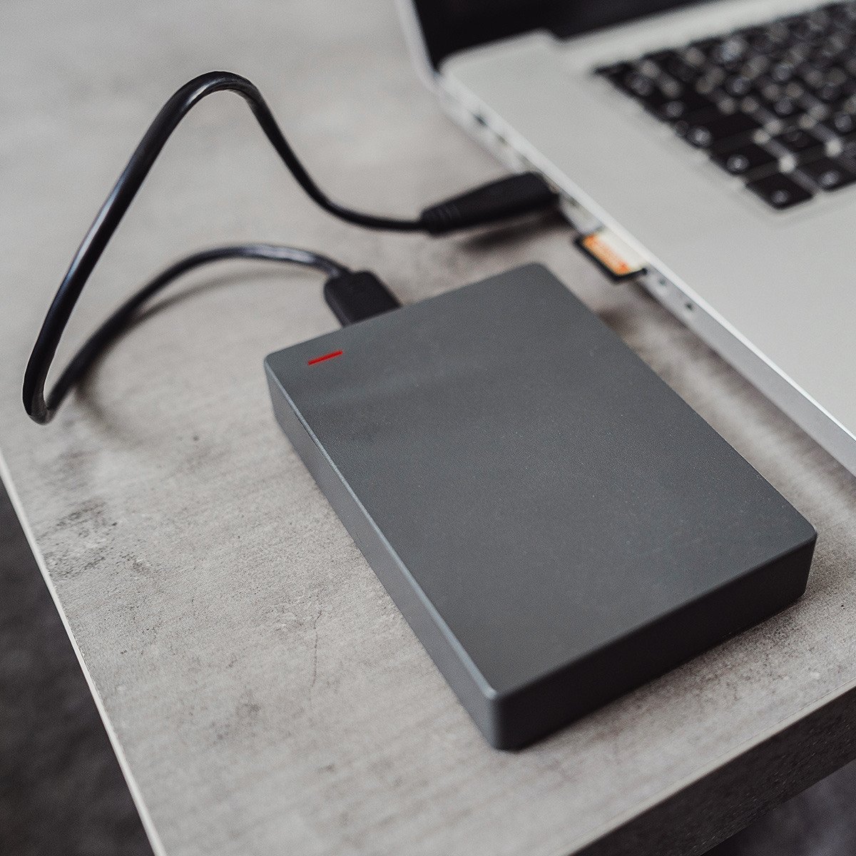 D1-SM-ONT-US_External-Hard-Drive_Oct-2024